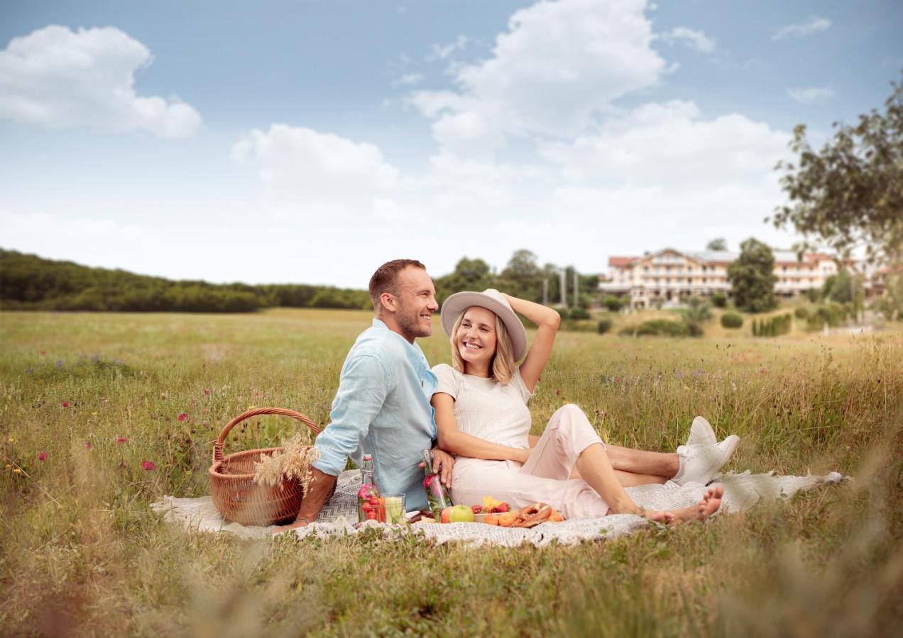 Wellness Natur Resort Gut Edermann Teisendorf Exteriör bild