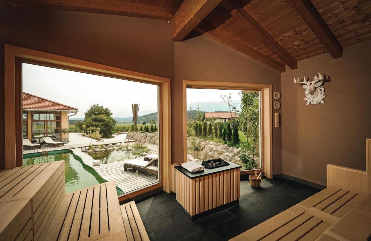 Wellness Natur Resort Gut Edermann Teisendorf Exteriör bild