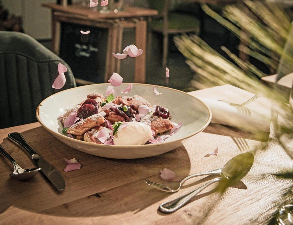Wellness Natur Resort Gut Edermann Teisendorf Exteriör bild