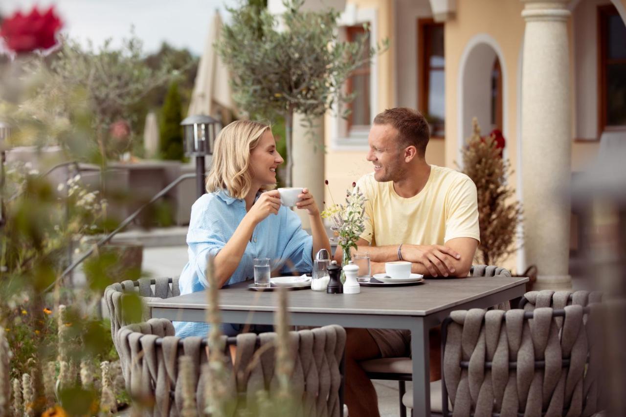 Wellness Natur Resort Gut Edermann Teisendorf Exteriör bild