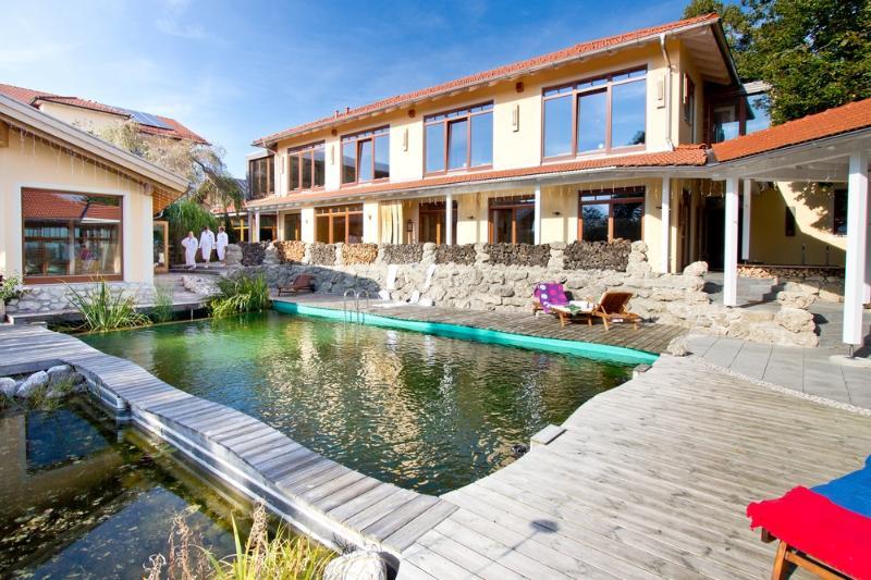 Wellness Natur Resort Gut Edermann Teisendorf Exteriör bild